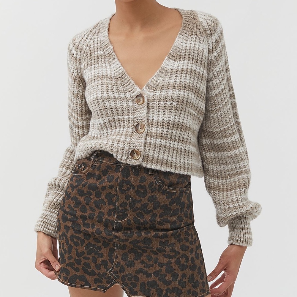 uo hayley button-front cropped cardigan